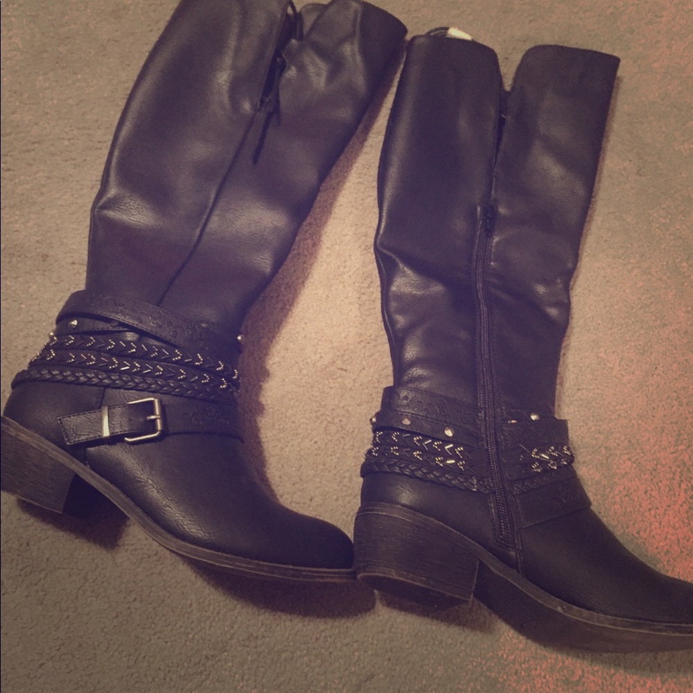 Black leather boots